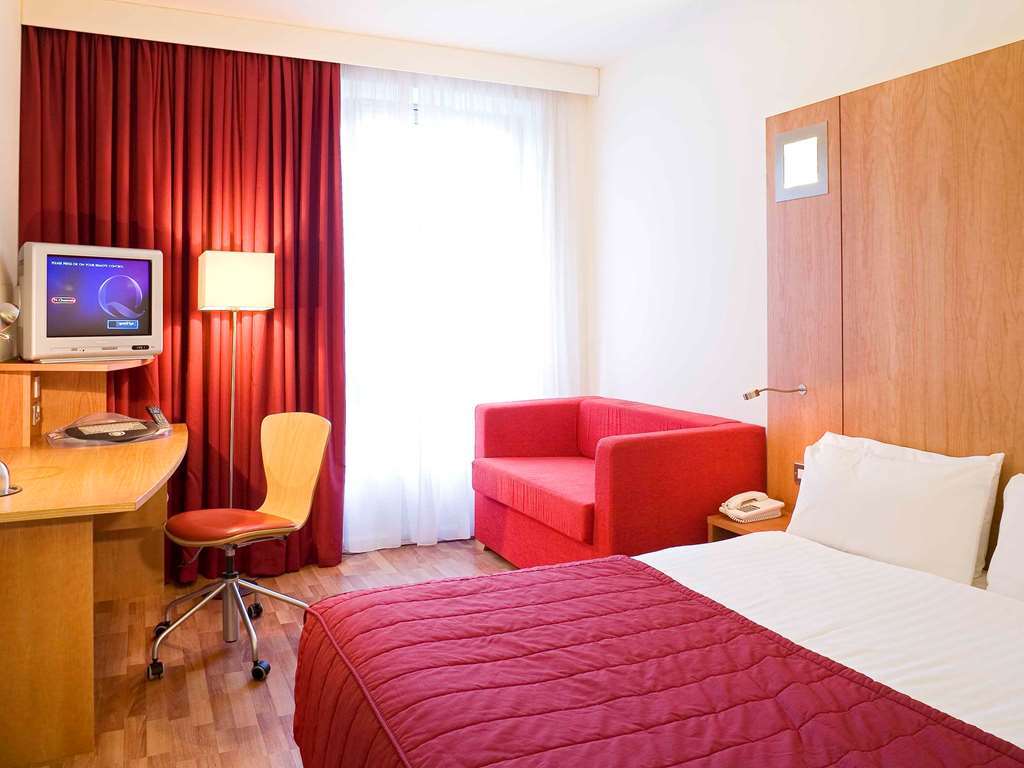 Ibis Bristol Temple Meads Hotel Szoba fotó